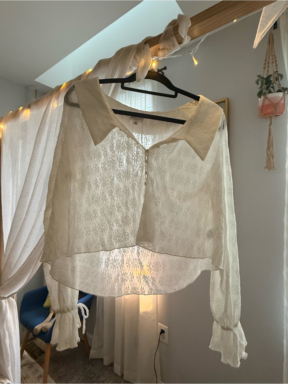 ★ NWOT Le Lis Sheer Ivory Lace Collared Button-Up Blouse